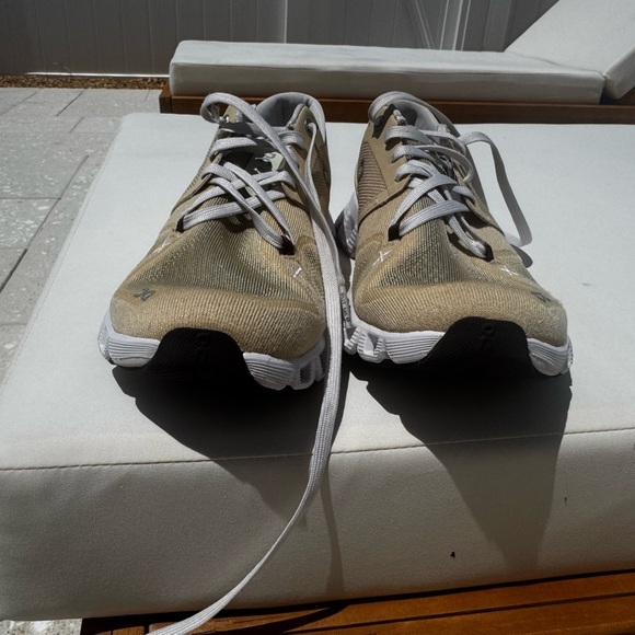 On Running Cloud X 3 Savannah/Frost Running Shoes 60.97789 Women’s Size 8.5 - Picture 15 of 16